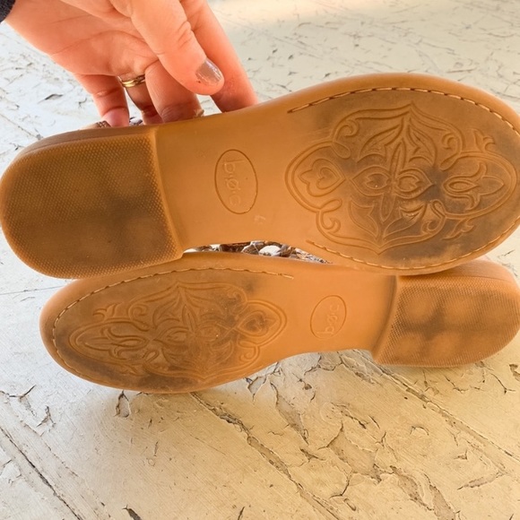 Born b.o.c. Bronze Gold Silver Strappy Braid Gladiator Sandals - Picture 8 of 8